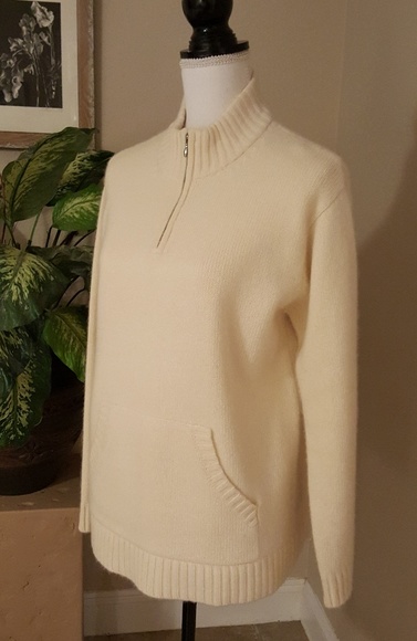 Ralph Lauren Sweaters - 🩵RALPH LAUREN SWEATER🩵